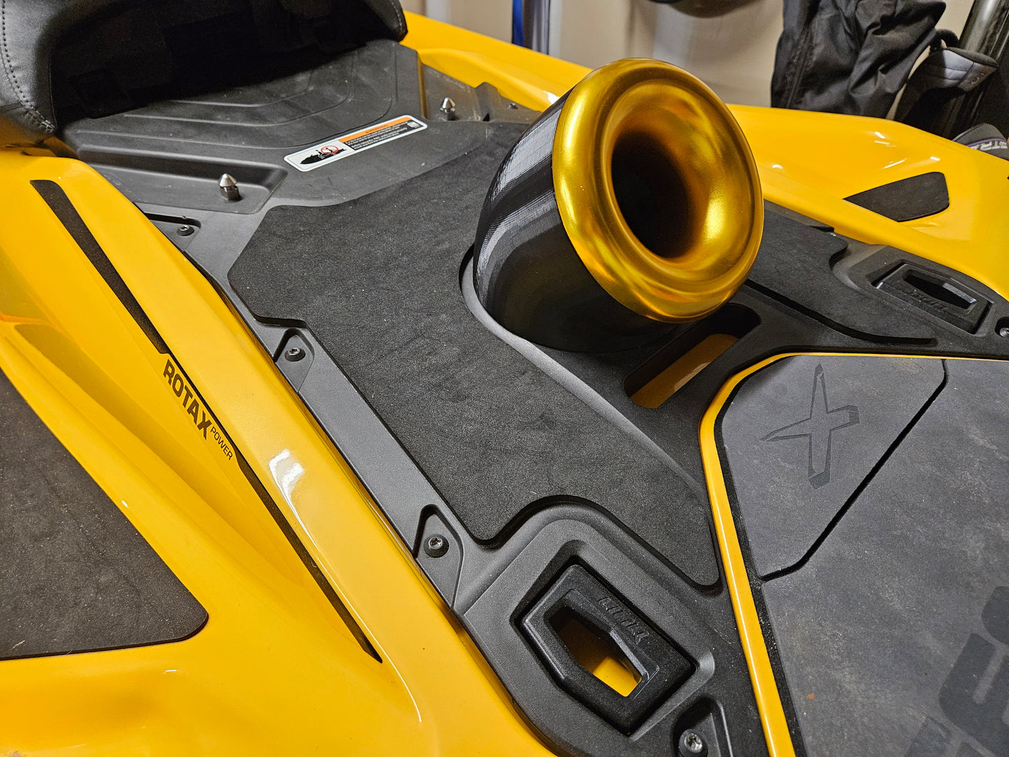 SeaDoo Rear Deck Velocity Stack Air Intake Twist Lock For 2018-2026 RXTX GTX FISH PRO WAKE PRO GTI GTR RXPX